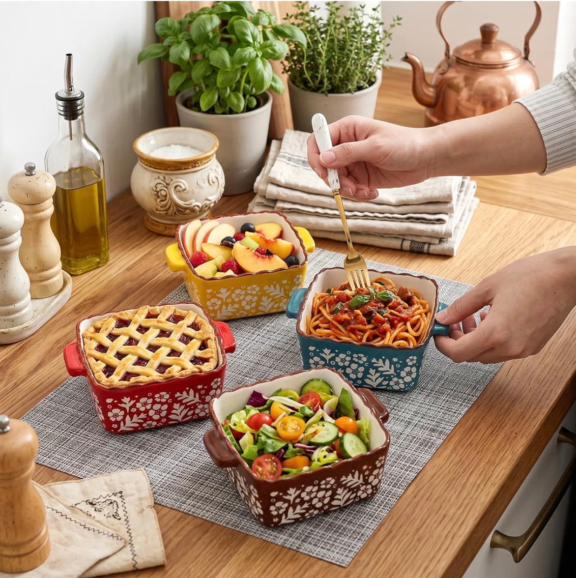 4-Piece Colorful Ceramic Mini Baking Dish Set – Floral Square Ramekins